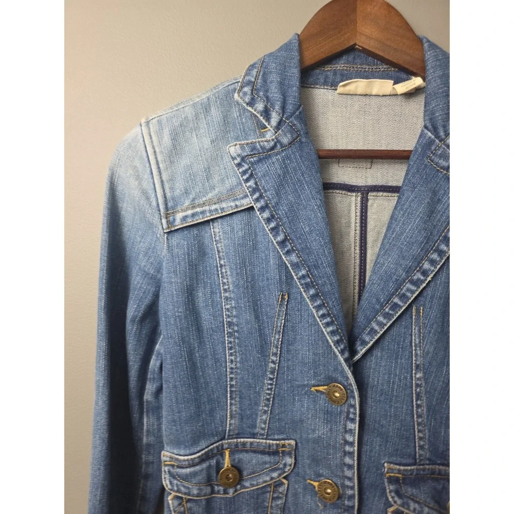 DKNY Jeans Womens XS Denim Jacket Fitted Button Up Pockets Casual Cropped